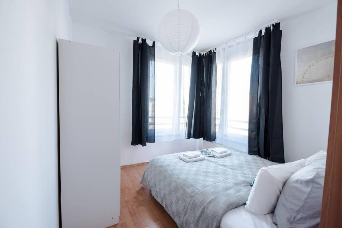 Bright And Homey Ac Near The Center Budapešť